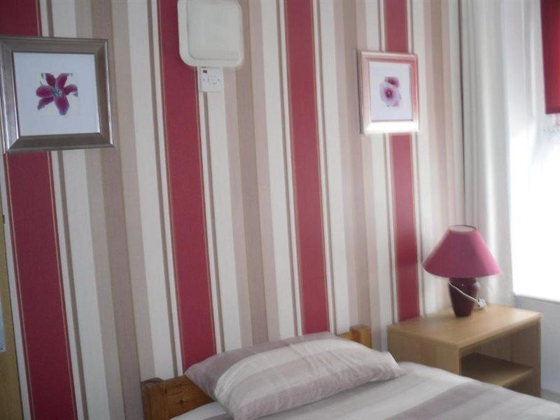 Llanion Lodge Saint Florence Экстерьер фото