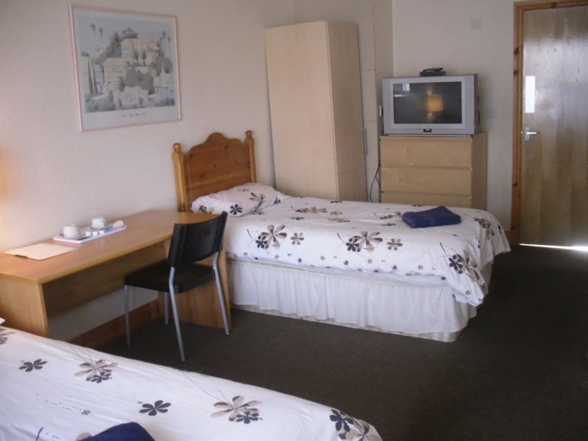 Llanion Lodge Saint Florence Экстерьер фото