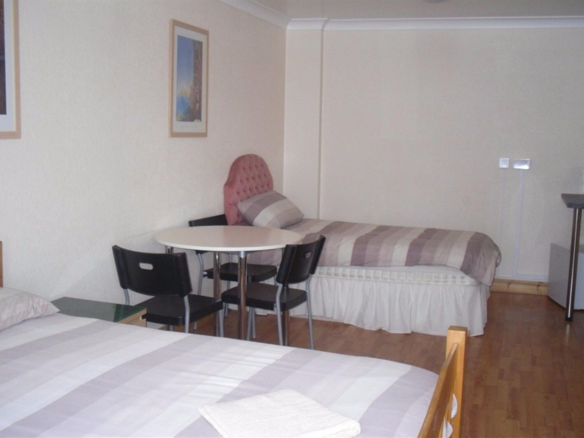 Llanion Lodge Saint Florence Экстерьер фото
